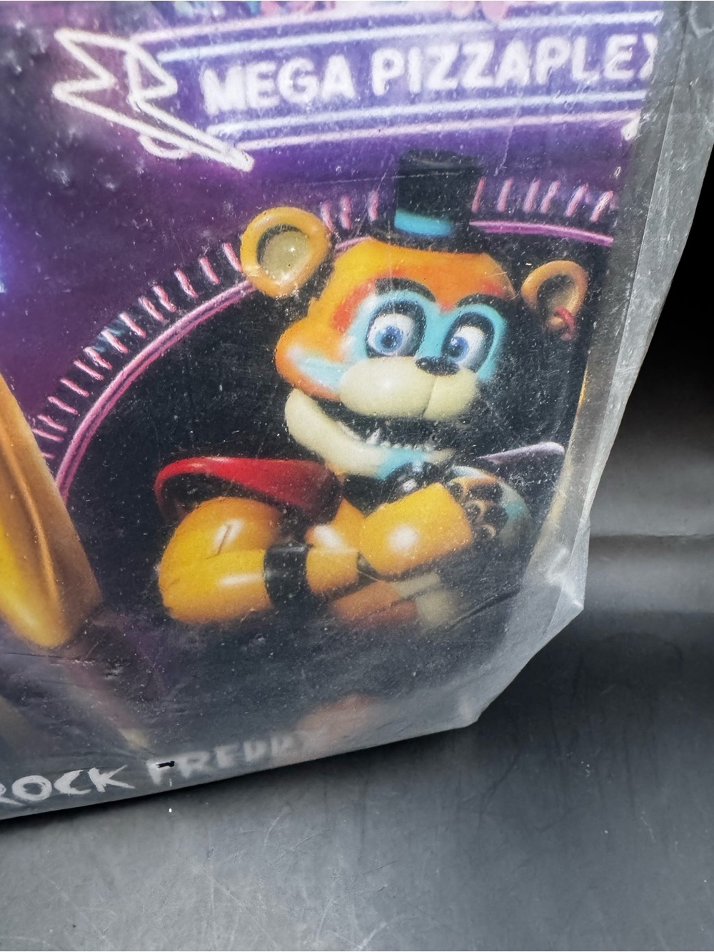 Rubie's Five Nights at Freddy's Security Breach Glamrock Costume SZ Boys L 10-12 - Picture 6 of 13
